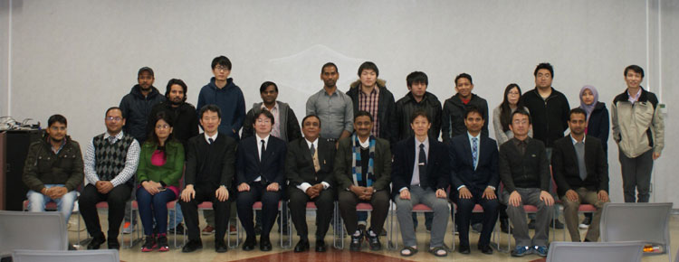 A Group Photograph of all the participants and organizers at Global Minds Seminar 2016